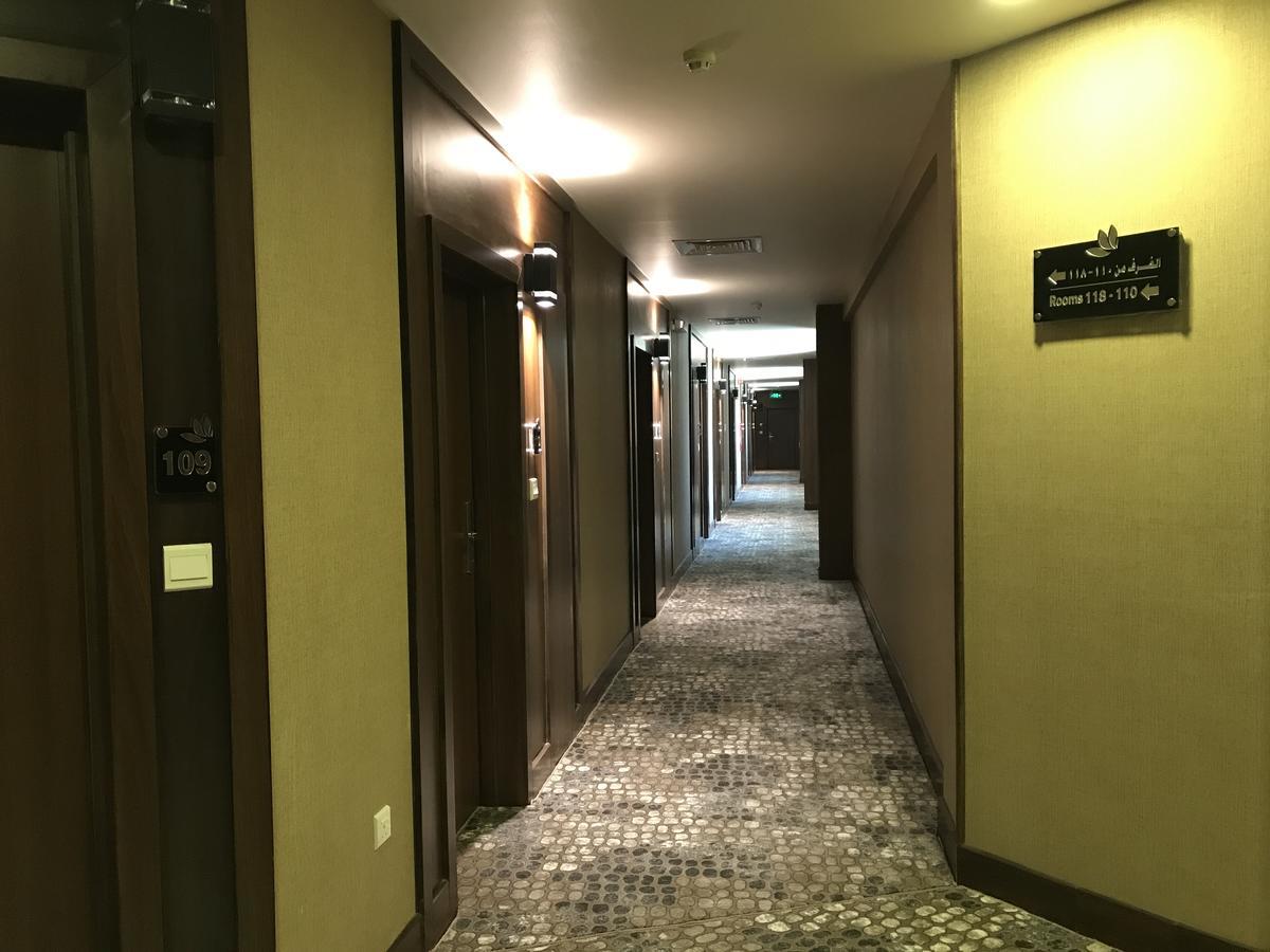 Lily Mubarraz Aparthotel 3*
