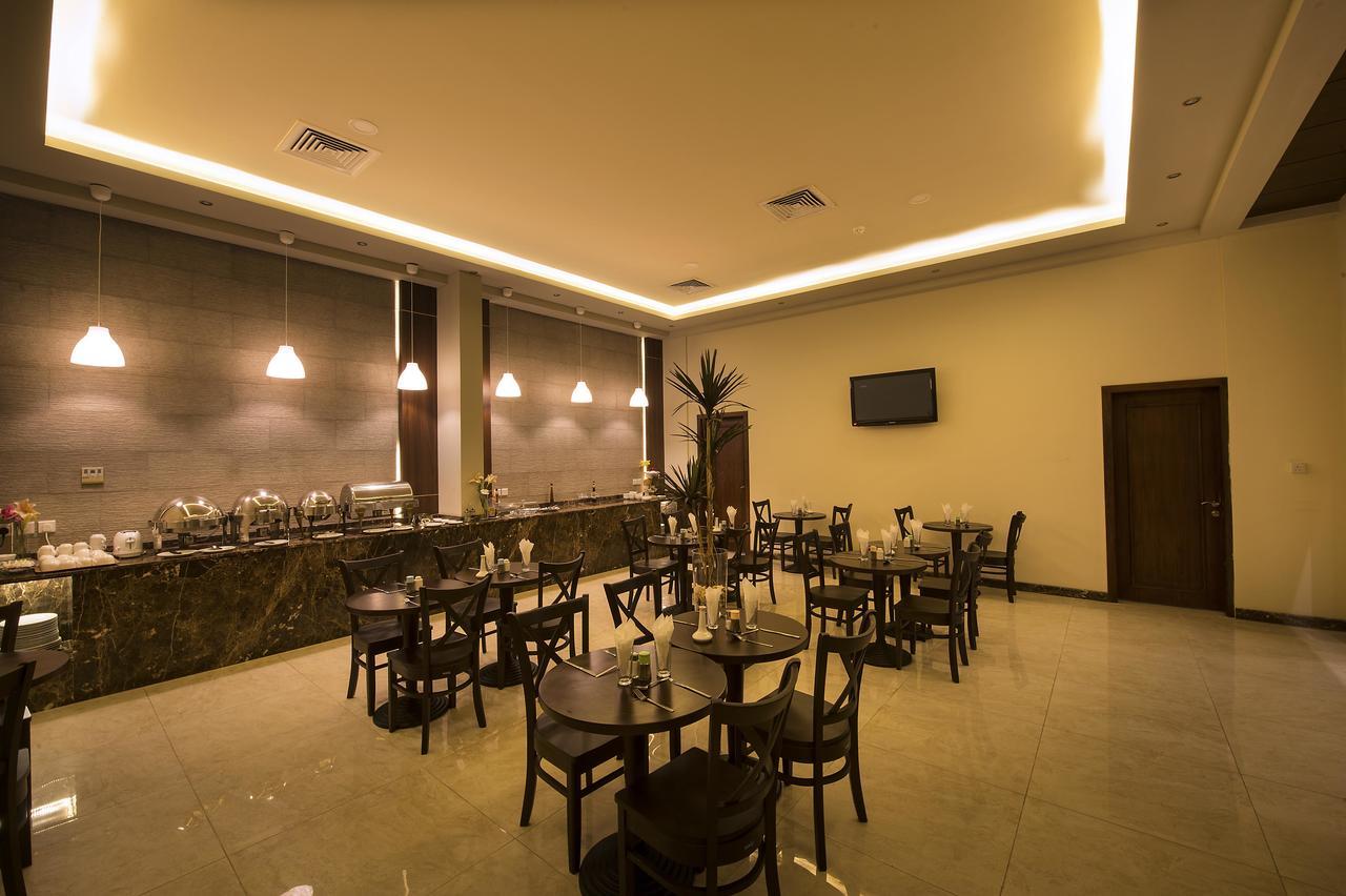 Aparthotel Lily Mubarraz