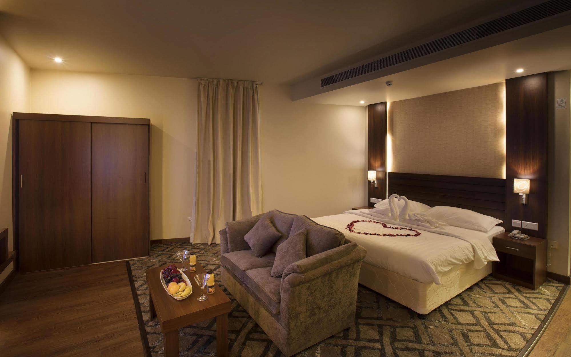 Aparthotel Lily Mubarraz